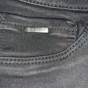 Women’s skinny jeans